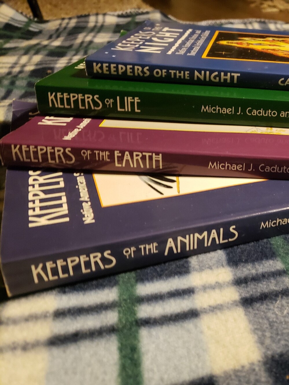 Vintage Keepers Series Native American Stories Educational Activities 4 Book Lot